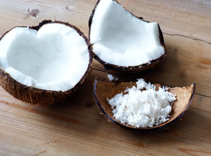 Gesundes Kokosöl hilft Gewicht zu verlieren