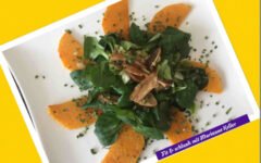 Kürbisschnitze mit Nüsslisalat