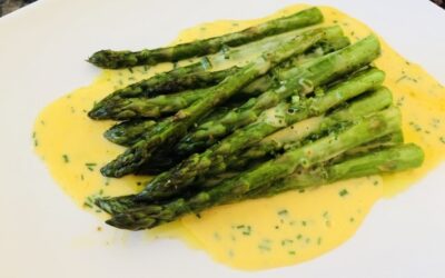 Spargeln mit Sauce Hollandaise Low Carb
