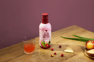 Aloe Berry mit Glas