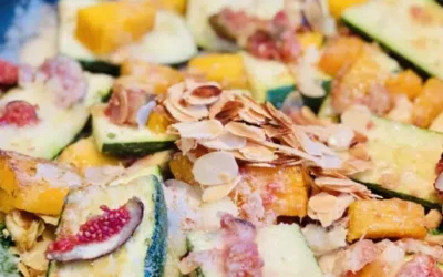 Gemüsepfanne mit Kürbis, Feigen und Mandeln vegetarisch