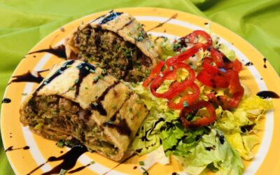 Wrap mit Rinds-Hackfleisch und Gemüse