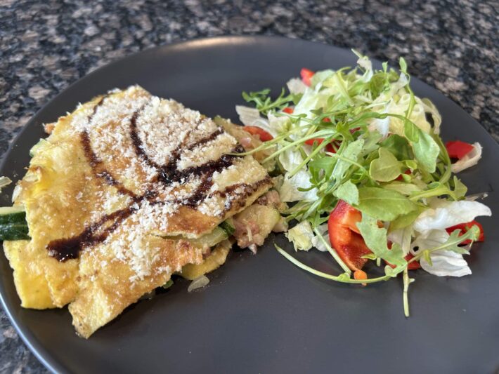 Gemüse-Speck-Eier-Pfannkuchen
